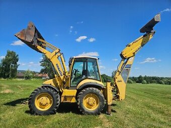Komatsu  WB97S Závada Pojezdu+1x Bagr na díly v ceně