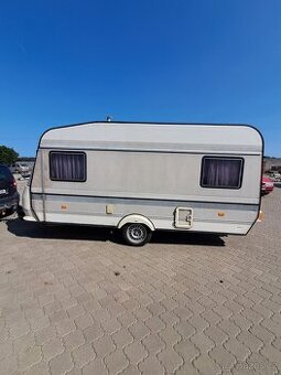 Karavan hobby de luxe