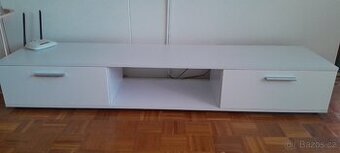 TV stolek