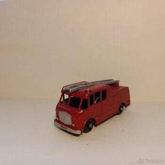 Matchbox RW No9 Marquis Series III Fire Engine