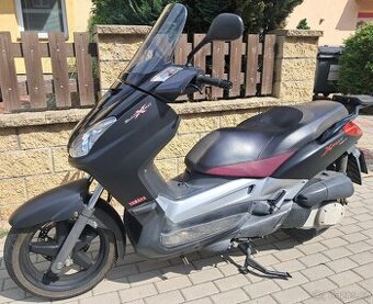 Yamaha X-Max 250i, r.v. 2009