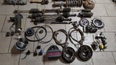 Daihatsu Cuore 0.9 i L501 ND ... čelní sklo ...