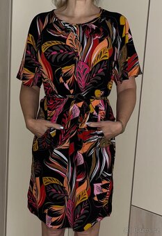 Šaty značkové vel.42