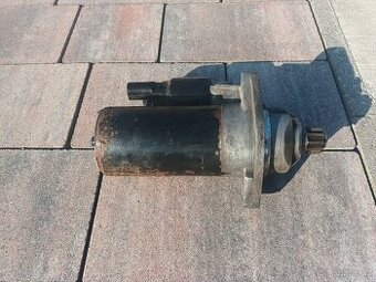 Startér z motoru 2.0 TDI (AZV, BKD) - Škoda, Vw