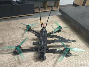 FPV dron Geprc Moz 7