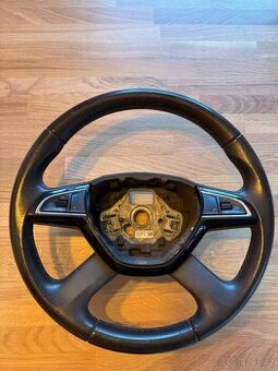 Škoda Superb volant