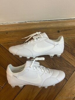 Kopačky Nike Premier III