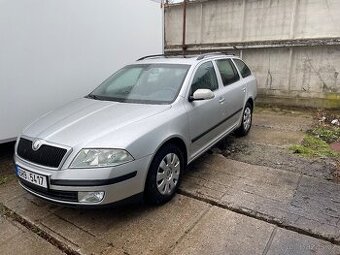 Skoda octavia 2.0 tdi 103 kw serviska