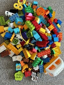 DUPLO - kostičky, 220 ks celkem