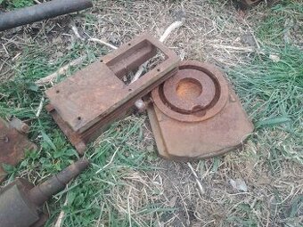 Prodám různé příslušenství a součástí strojů.