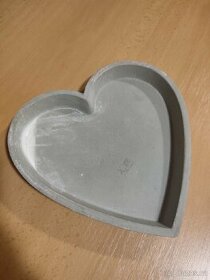 Miska/podmiska - tvar srdce, šedá