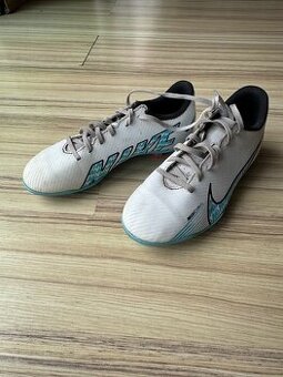 super dětské kopačky NIKE, eur 34, skvělá cena, málo hrané