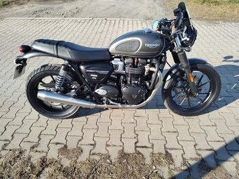 Triumph Street Twin