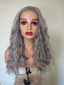 Nová vlnitá šedostříbrná Lacefront paruka