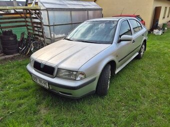 Škoda Octavia 1.6 55 kW benzín, platná STK