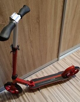 Koloběžka SCUDERIA, nepoužitá