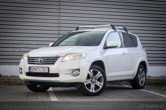 TOYOTA RAV4 2.2l D-CAT 110kW Premium 2011