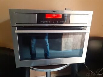 Vestavná kompaktní trouba AEG KM7403001M