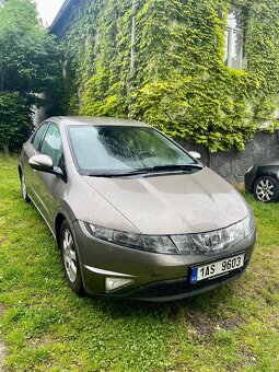 Prodam Honda Civic 1.8 Sport Benzín Manual