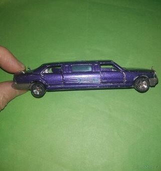 Retro- limuzína-Mercedes- autíčko- Majorette-1980