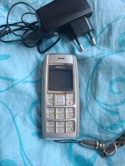 Tlačítkový mobil Nokia 1600