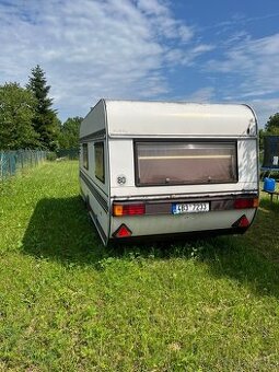 Karavan Hobby Prestige palandy s Doklady a stk