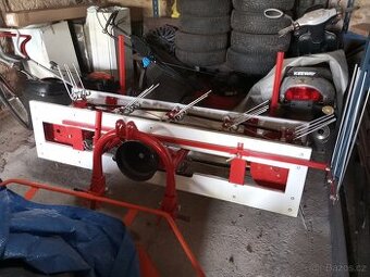 Skulovac za málotraktor