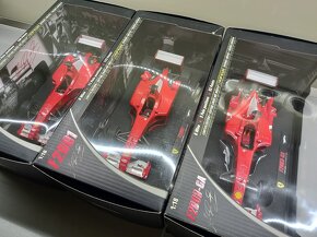 3x F1 FERRARI F2000 2001 a 2003GA SCHUMACHER HW ELITE 1:18