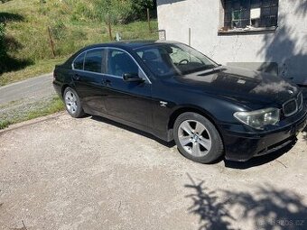 BMW 745i e65 V8 4,4L na ND