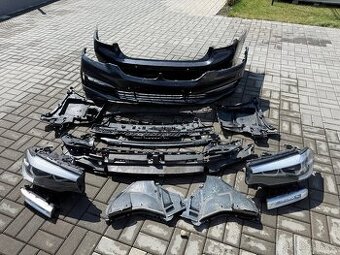 BMW g30, 2018, nárazníky, plasty, světla