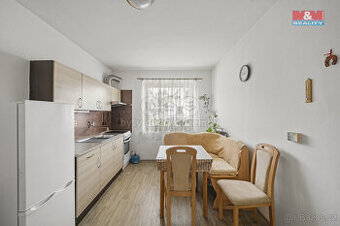 Prodej bytu 1+1, 44 m², Hronov, ul. Husova