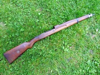 pažba na pušku mauser vz. 24