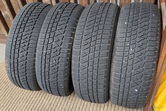 Zimní pneumatiky Kumho Winter Craft 225/65 R17
