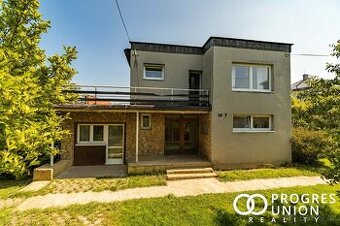 Exkluzivní prodej  rodinného domu s velkým pozemkem  Rožnov 