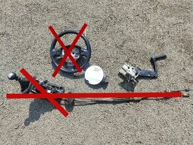 Peugeot 308 - víčko nádrže, páka ruční brzdy...