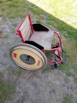 Invalidní vozík sportovní