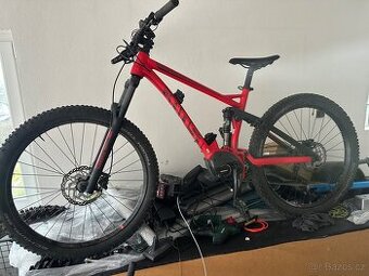 Celoodpružené elektrokolo ghost kato