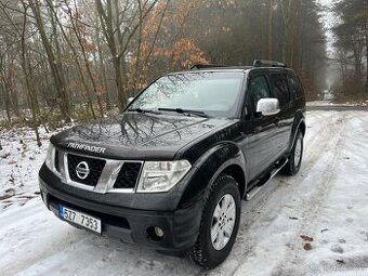Nissan Pathfinder 2.5dci 128kw manuál