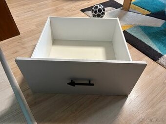 IKEA - šuplík Konstruera s čelem Smastad a úchytkou