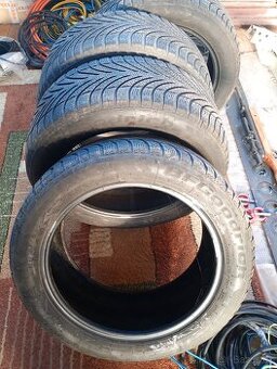 Pneu 215/50 r17