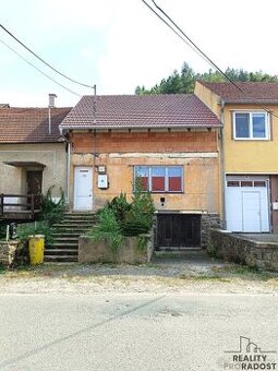 Řadový rodinný dům ve výstavbě - hrubá stavba - 4 + 1, Račic