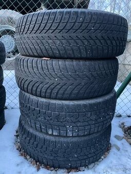 Zimní pneu 225/65R17