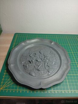 💣 VELKÝ CÍNOVÝ TALÍŘ. ZNAČENY, STARÝ