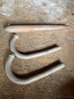 Výfuk. Koleno 2x Stadion S11