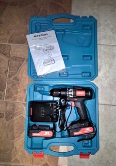 Aku vrtačka včetně dvou baterií a nabíječkou - 1