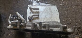 Sani saci potrubi chladic 04l129766ak audi vw skoda