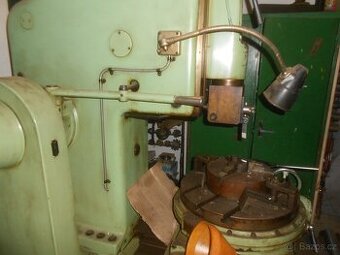 svisla obrazecka 7A420