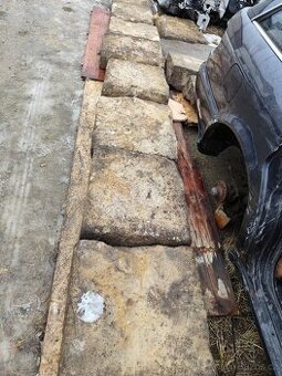 Pískovcová dlažba