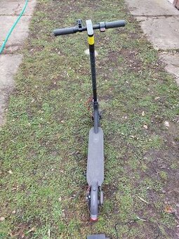 Xiaomi Mi Electric Scooter Pro 2