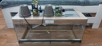 Vybavené 80x40x40cm terárium nové , 2x světla , žárovky uvb